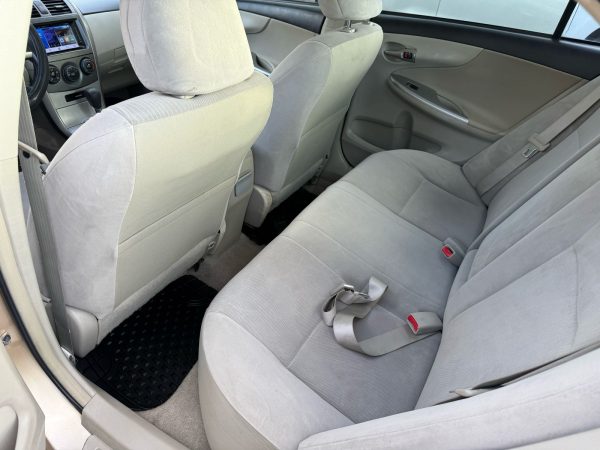 Toyota Corolla 2011 - Image 3
