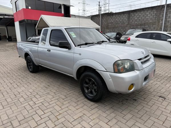 Nissan Frontier 2004 - Image 2