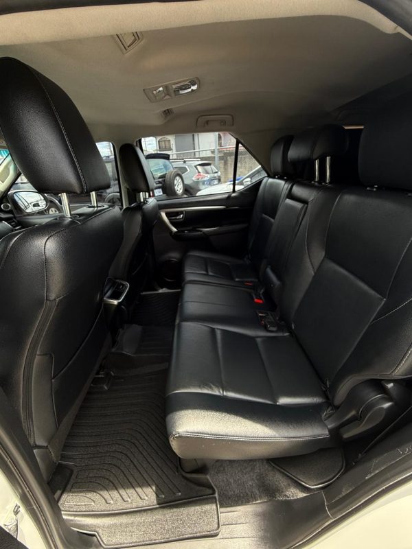 Toyota Fortuner SRV 2022 - Image 7