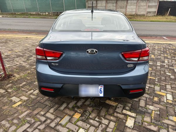 Kia Río 2018 - Image 4