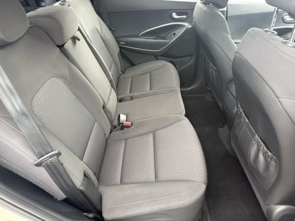 Hyundai Santa Fe 2014 - Image 2