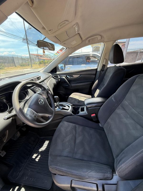 Nissan Xtrail 2017 - Image 2
