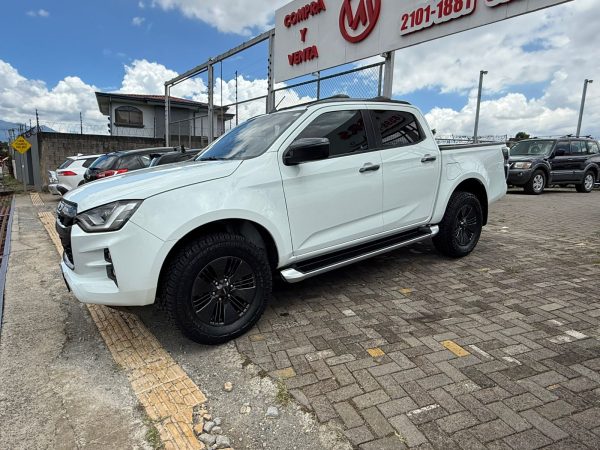 Isuzu Dmax 2023 - Image 8