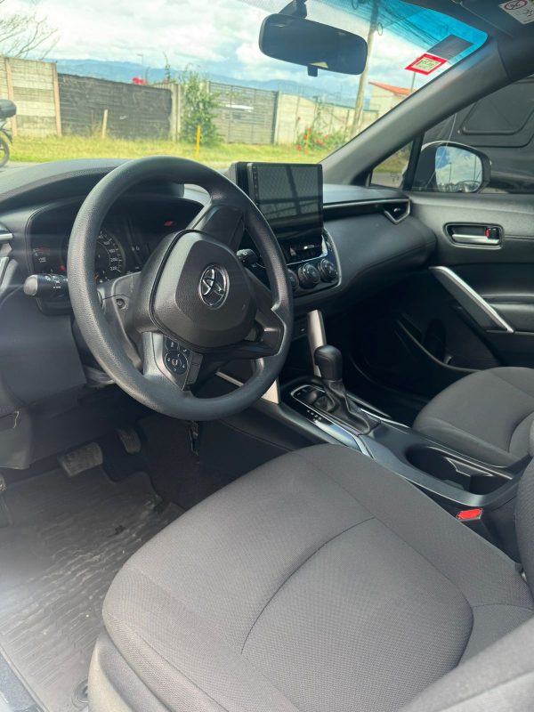 Toyota Corolla Cross 2022 - Image 8