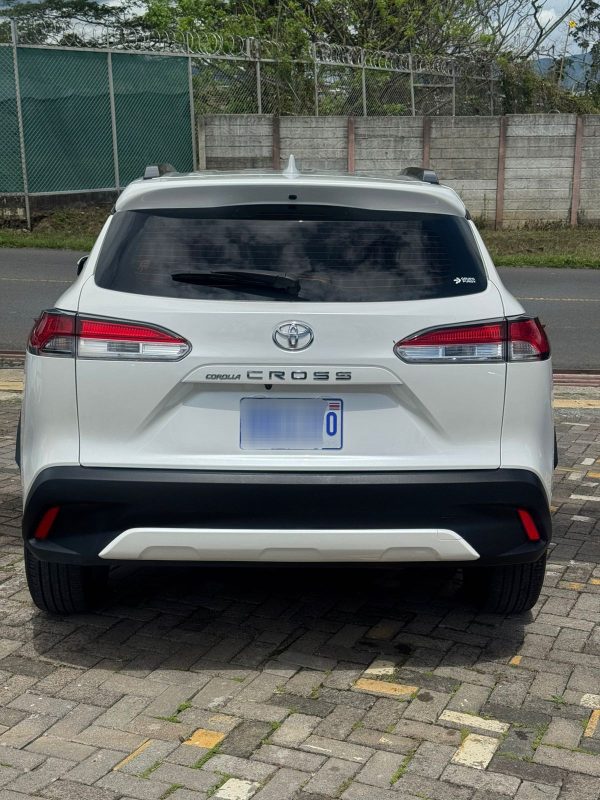 Toyota Corolla Cross 2022 - Image 2