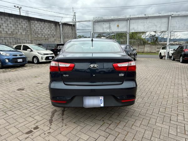 Kia Río modelo 2017 - Image 8