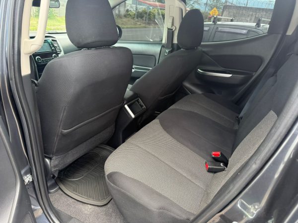 Mitsubishi L200 2022 - Image 4