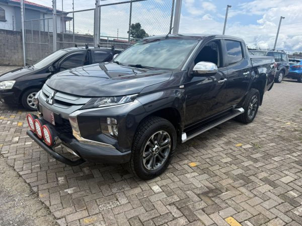 Mitsubishi L200 2022 - Image 2