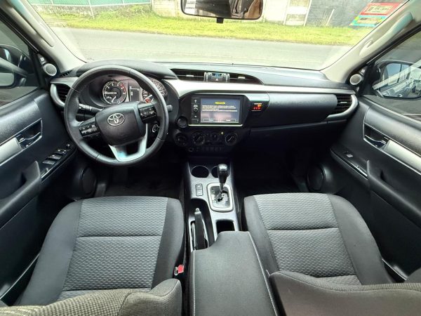 Toyota Hilux modelo 2021 - Image 6