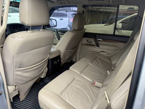 Mitsubishi Montero 2008 - Image 5