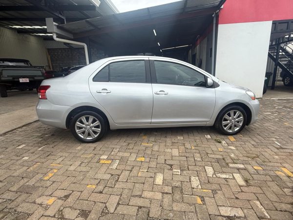 Toyota Yaris 2007 - Image 7