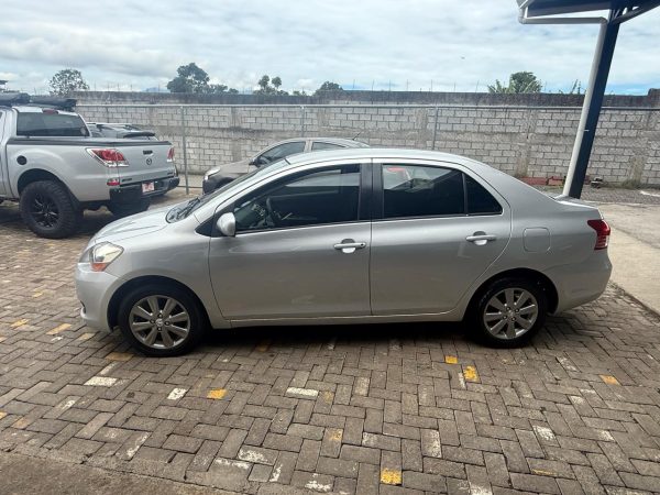 Toyota Yaris 2007 - Image 5