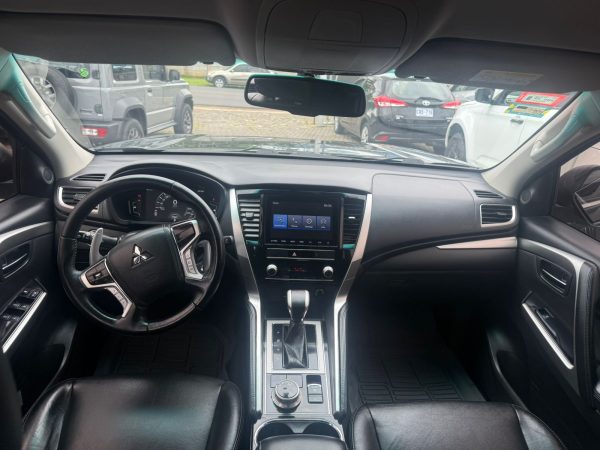 Mitsubishi Montero Sport GT 2020 - Image 4