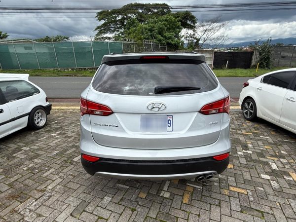 Hyundai Santa Fe 2014 - Image 8