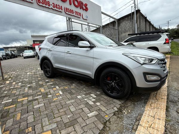 Hyundai Santa Fe 2014 - Image 3