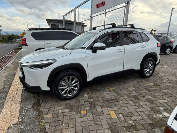 Toyota Corolla Cross 2022 - Image 2