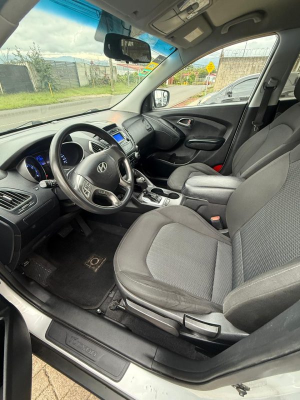 Hyundai Tucson 2015 - Image 2