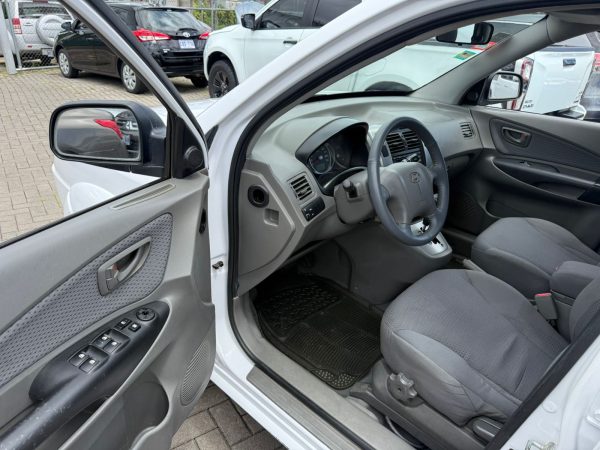 Hyundai Tucson 2010 - Image 4
