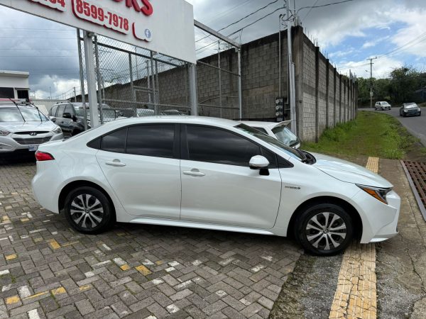 Toyota Corolla híbrido 2021 - Image 8
