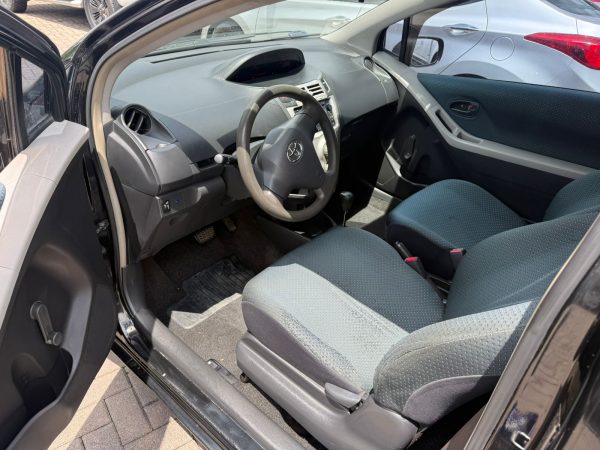 Toyota Yaris 2008 - Image 4