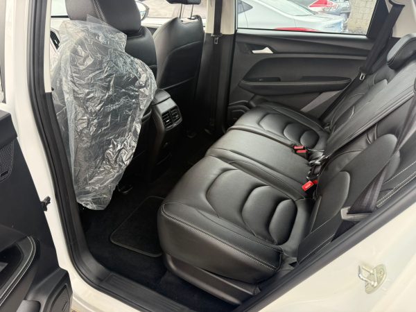 Chevrolet Captiva Premier 2022 - Image 2