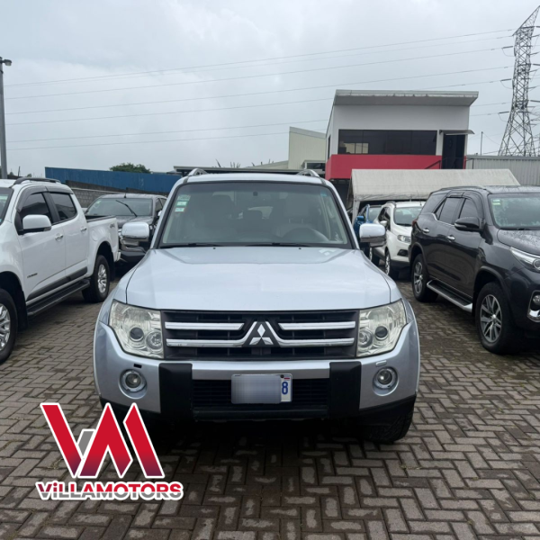 Mitsubishi Montero 2008