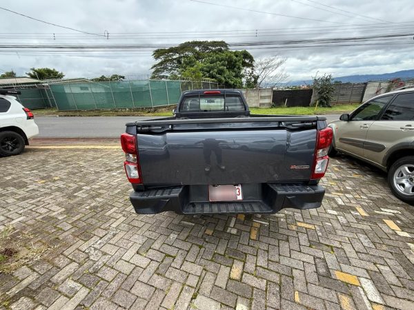 Isuzu Dmax 2023 - Image 2