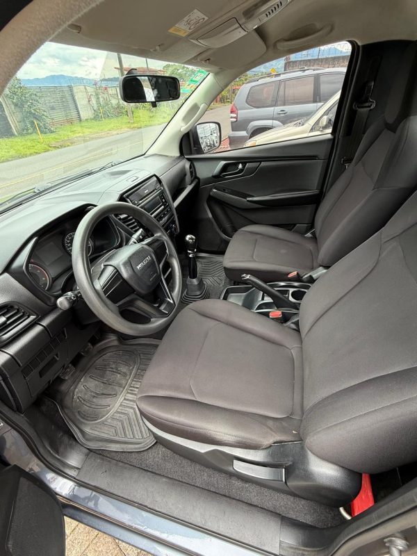 Isuzu Dmax 2023 - Image 4