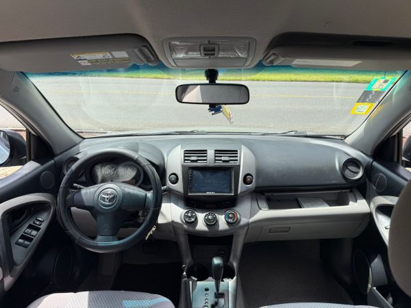 Toyota Rav4 2008 - Image 2