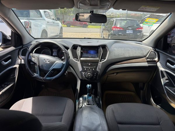 Hyundai Santa Fe 2014 - Image 4