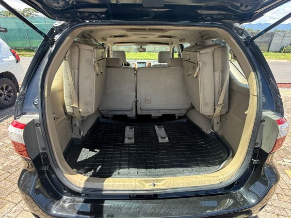 Toyota Fortuner 2009 - Image 4