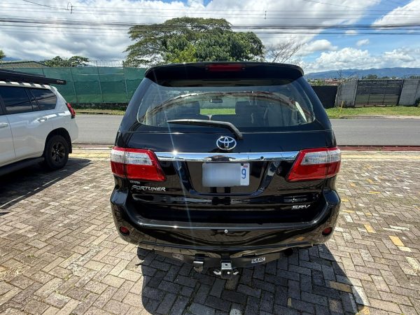 Toyota Fortuner 2009 - Image 7