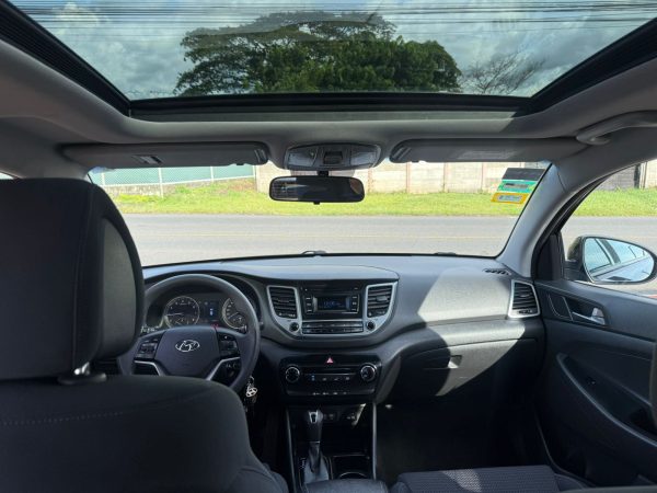 Hyundai Tucson modelo 2017 - Image 5