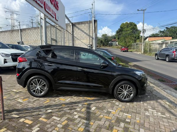 Hyundai Tucson modelo 2017 - Image 3
