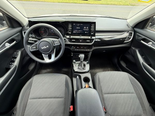 Kia Seltos modelo 2023 - Image 2