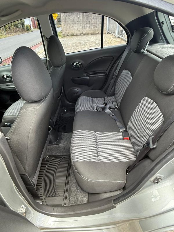 Nissan March modelo 2020 - Image 3