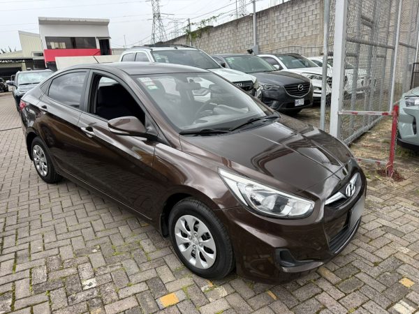 Hyundai Accent 2016 - Image 4