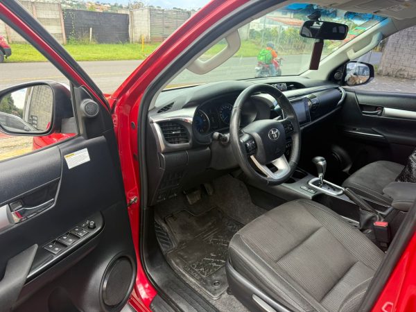 Toyota Hilux SRV 2017 - Image 3