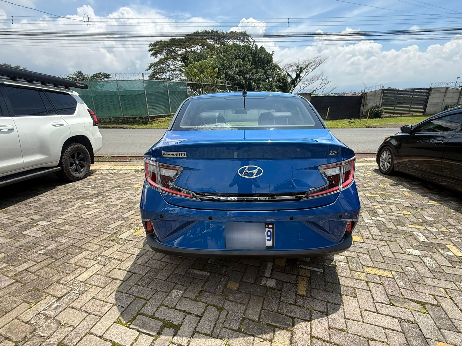 Hyundai Gran i10 2021 - Image 2