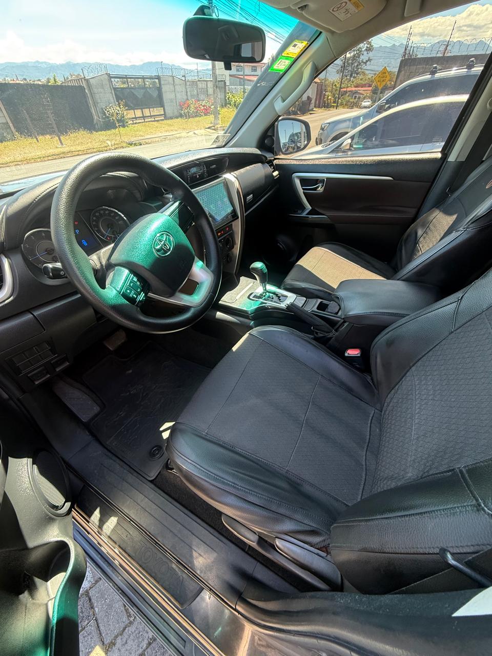 Toyota Fortuner 2017 - Image 7