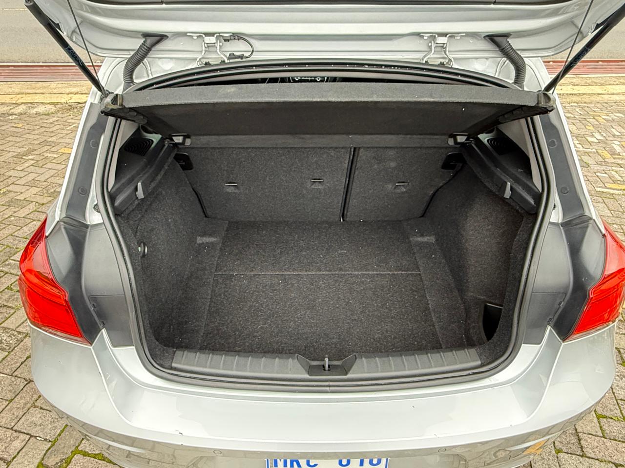 BMW 118i modelo 2017 - Image 3