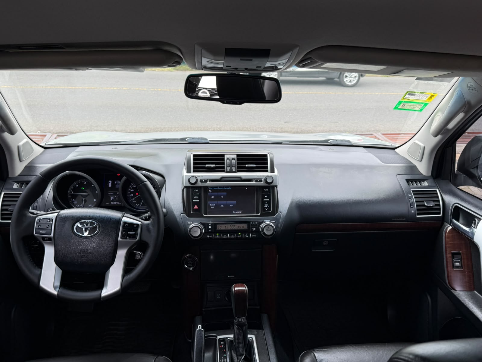 Toyota Land Cruiser Prado VX 2017 - Image 4