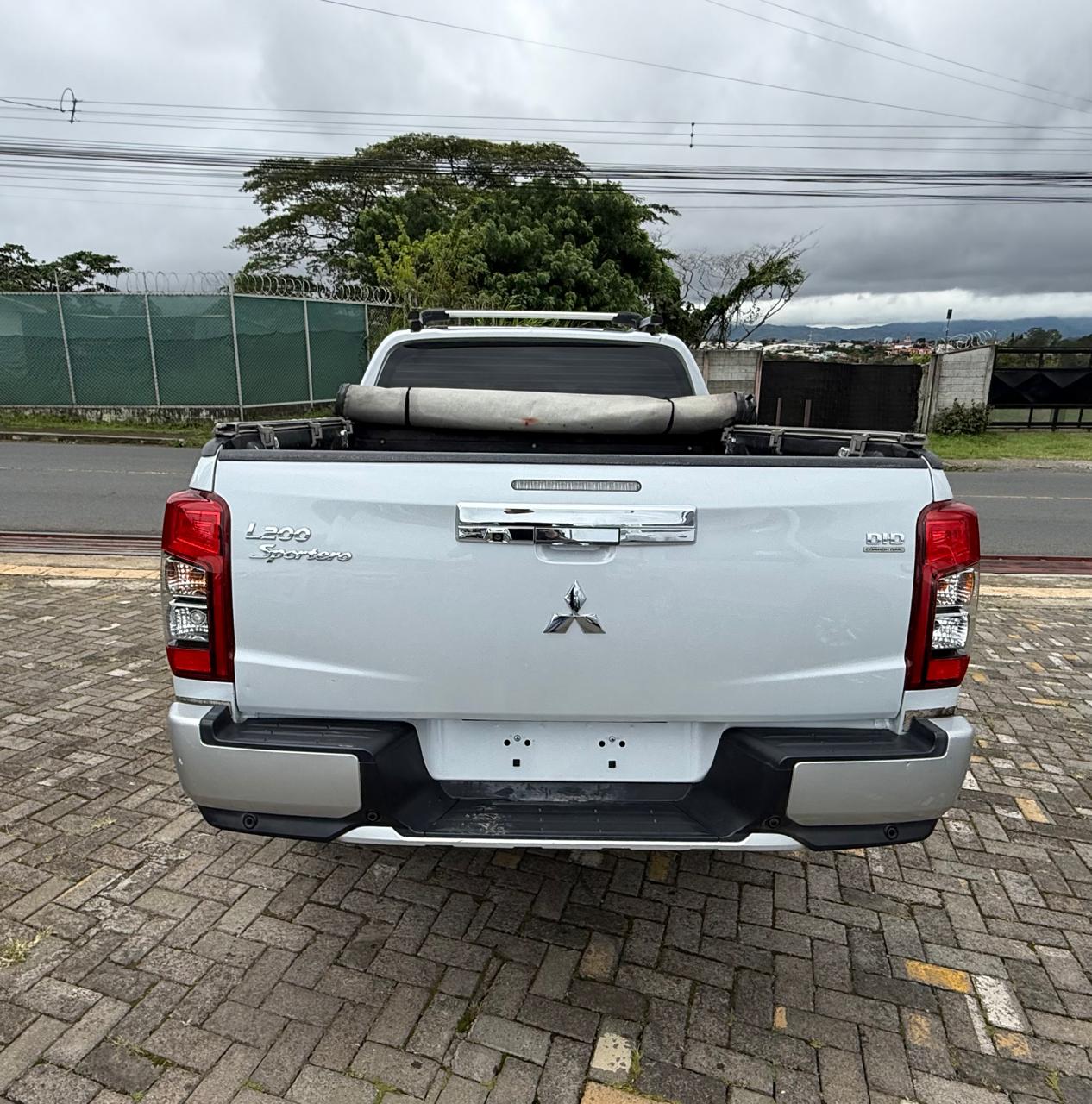 Mitsubishi L200 GT 2021 - Image 4