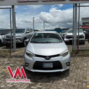 Toyota Corolla 2015