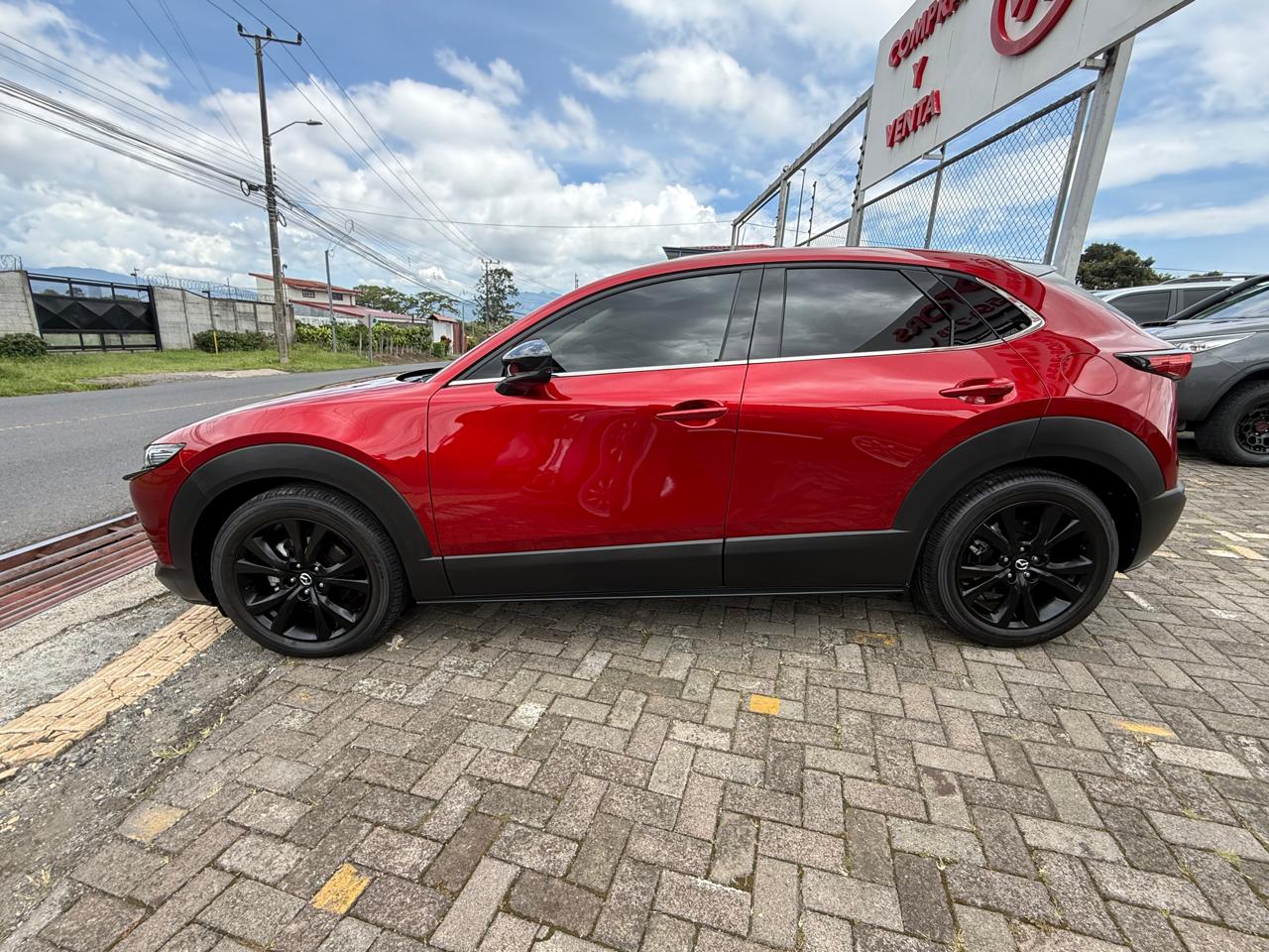 Mazda CX-30 2025 - Image 2