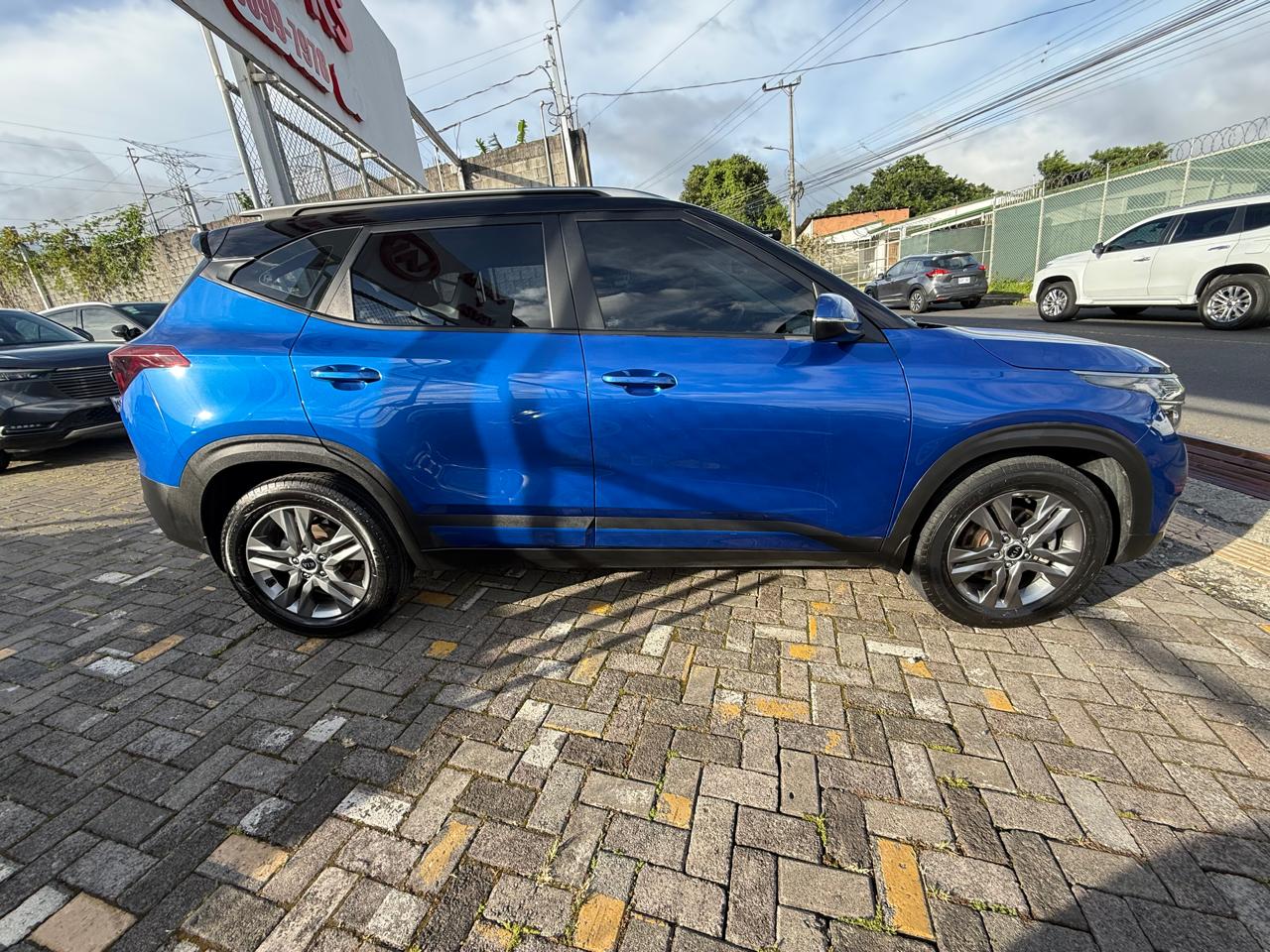 Kia Seltos modelo 2021 - Image 8