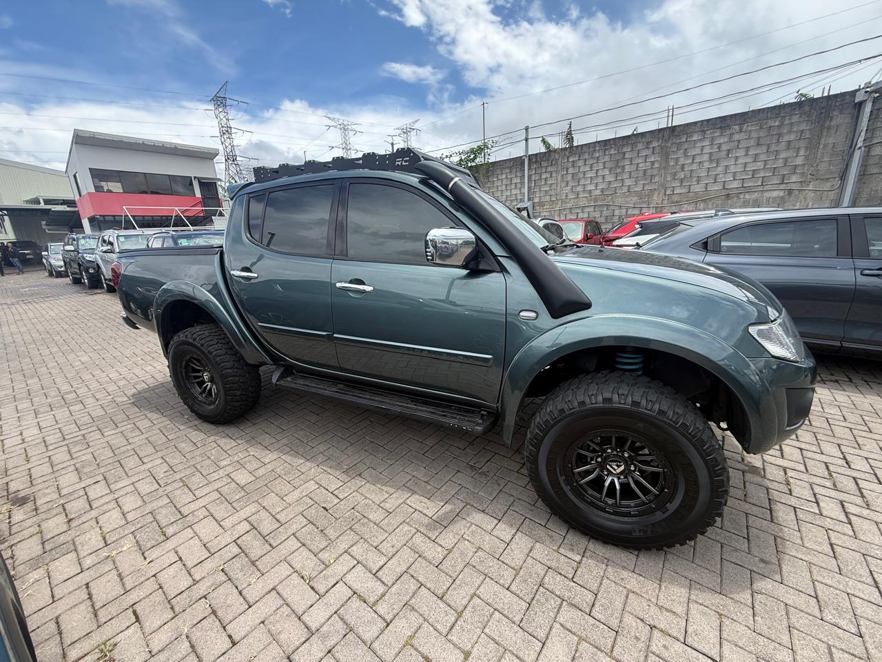 Mitsubishi L200 modelo 2010 - Image 5