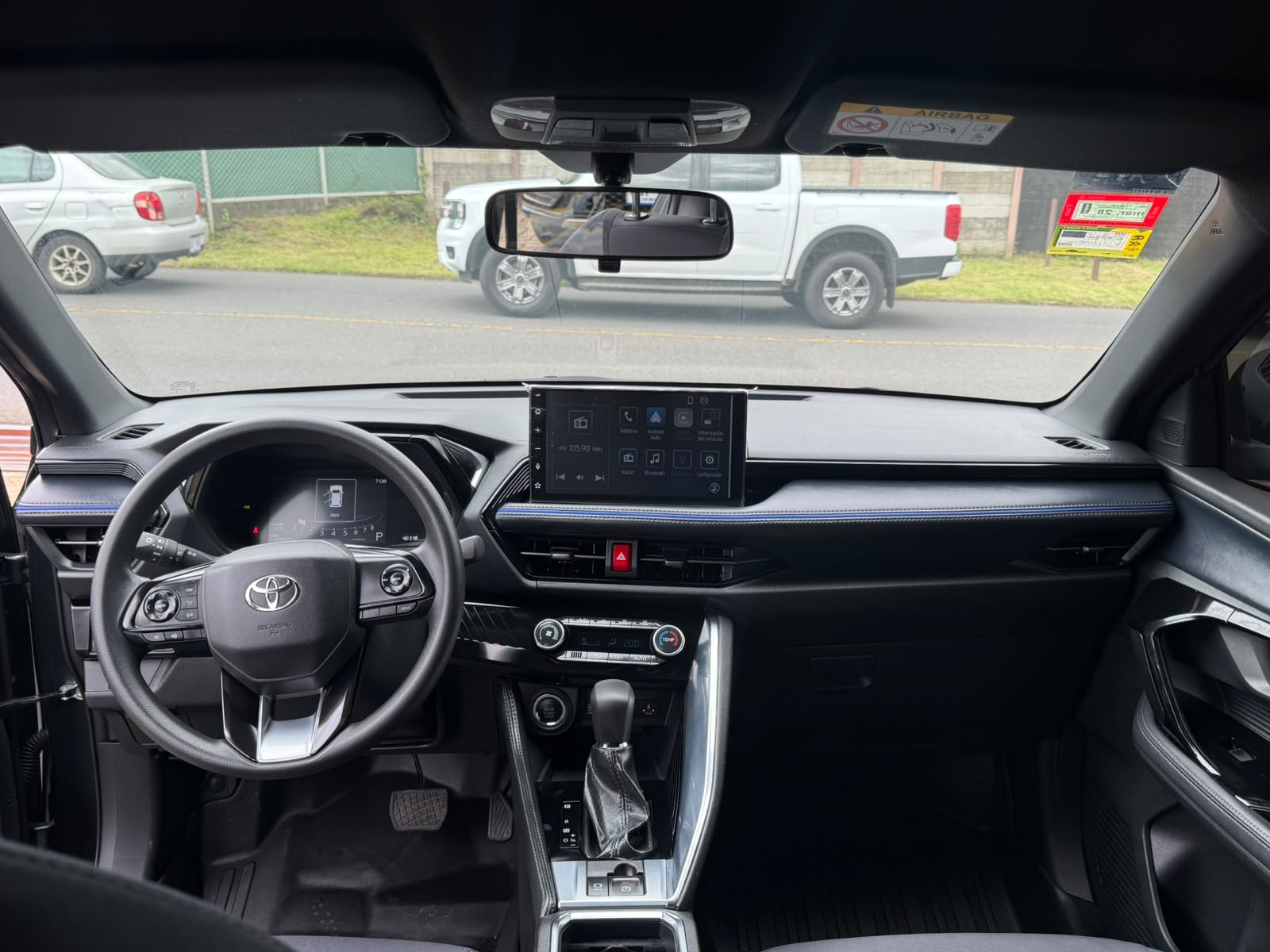 Toyota Yaris Cross G 2025 - Image 8