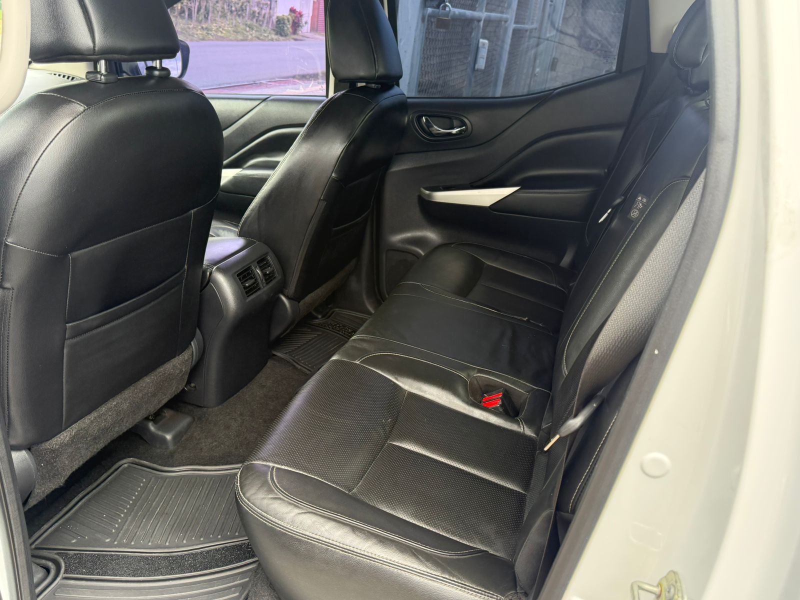 Nissan Frontier LE 2021 - Imagen 7