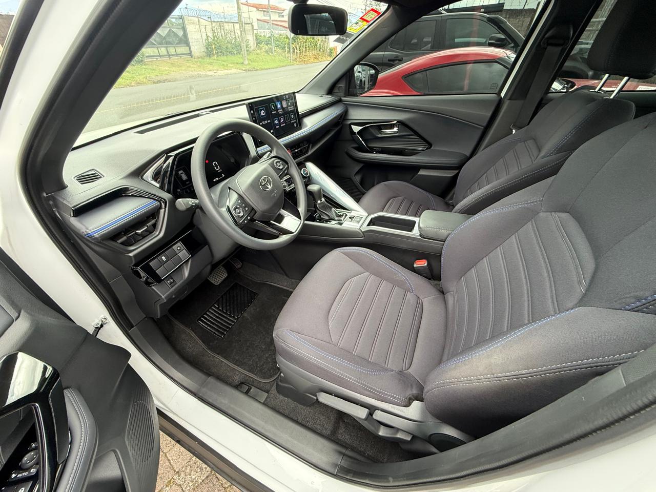 Toyota Yaris Cross G 2024 - Imagen 5